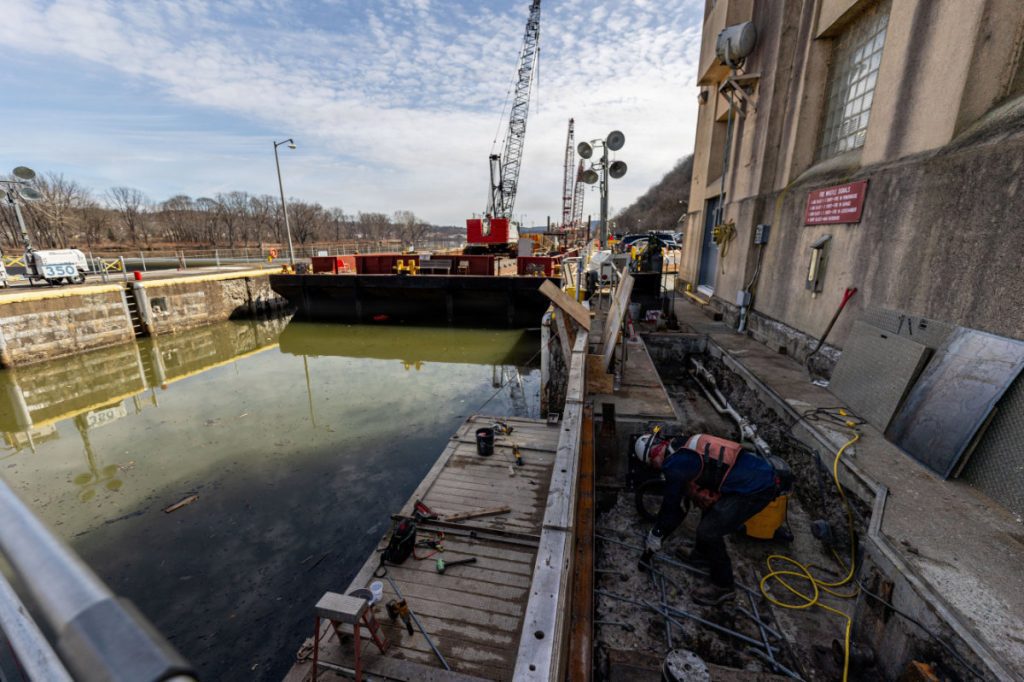 U.S. Army Corps of Engineers’ Medium Capacity Fleet members place rebar and formwork to replace deteriorated concrete at C.W. Bill Young Lock and Dam on the Allegheny River, New Kensington, Pennsylvania, March 25, 2026. USACE PHOTO BY ANDREW BYRNE