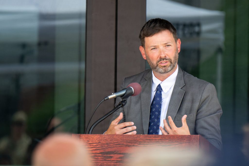 Ian Mitchell, U.S. Army Corps of Engineers Louisville District engineering division chief, delivers remarks during the Joint Operations and Mission Planning Center ribbon-cutting ceremony on Scott Air Force Base, May 29, 2026. The JOMPC is a facility designed to centralize the military’s most critical transportation and flight-planning operations. USAF PHOTO SENIOR AIRMAN DE'QUAN SIMMONS